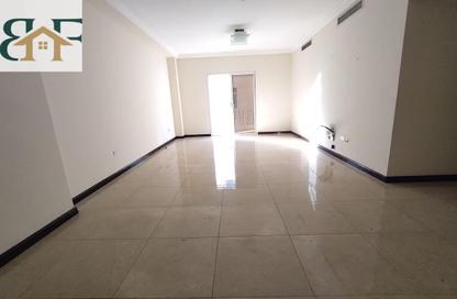 Apartment - 3 Bedrooms - 3 Bathrooms for rent in Al Sadd Road - Al Sadd - Doha