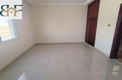 Apartment - 3 Bedrooms - 3 Bathrooms for rent in Al Sadd Road - Al Sadd - Doha
