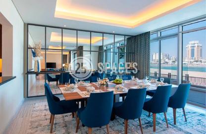 Villa - 5 Bedrooms - 6 Bathrooms for rent in Abraj Bay - Abraj Quartiers - The Pearl Island - Doha