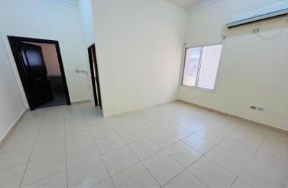 Apartment - Studio - 1 Bathroom for rent in Ain Khaled - Doha