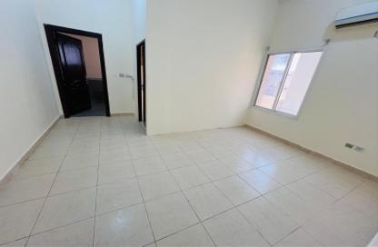 Apartment - Studio - 1 Bathroom for rent in Ain Khaled - Doha
