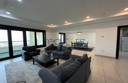 Apartment - 2 Bedrooms - 4 Bathrooms for sale in East Porto Drive - Porto Arabia - The Pearl Island - Doha Apartment - 2 Bedrooms - 4 Bathrooms for sale in East Porto Drive - Porto Arabia - The Pearl Island - Doha