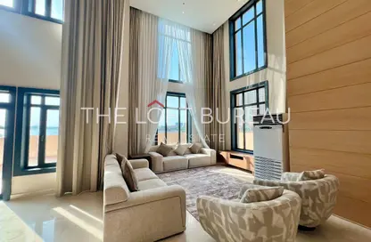 تاون هاوس - 5 غرف نوم - 6 حمامات للايجار في طريق بورتو الشرقي - بورتو أرابيا - جزيرة اللؤلؤة - الدوحة