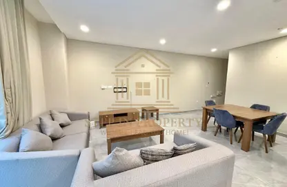 Apartment - 2 Bedrooms - 2 Bathrooms for rent in Giardino Apartments - The Pearl Island - Doha