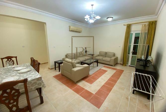 60112420 - Property Image 2