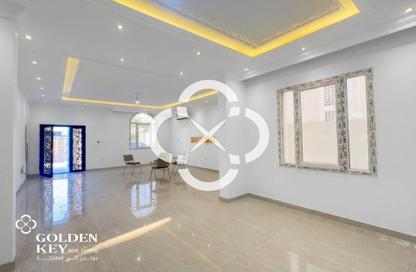 Villa - 6 - 7 for sale in Umm Salal Ali - Doha