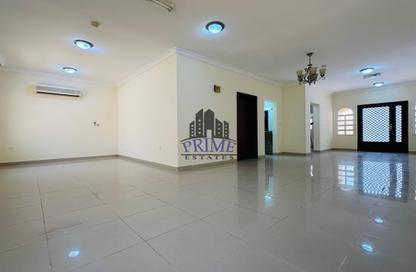 Villa - 4 - 4 for rent in Umm Salal Ali - Umm Salal Ali - Doha