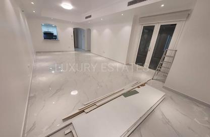 Apartment - 2 - 3 for sale in East Porto Drive - Porto Arabia - The Pearl Island - Doha Apartment - 2 - 3 for sale in East Porto Drive - Porto Arabia - The Pearl Island - Doha