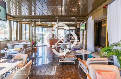 Retail - Studio for rent in West Bay Tower - West Bay - West Bay - Doha