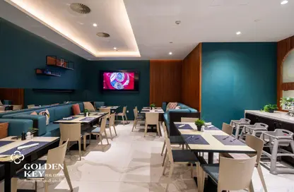 Retail - Studio for rent in West Bay Tower - West Bay - West Bay - Doha