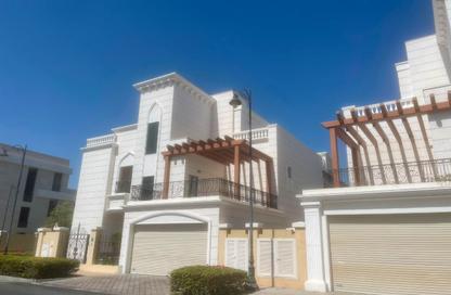 Villa - 6 - 7+ for rent in The Pearl Island - Doha