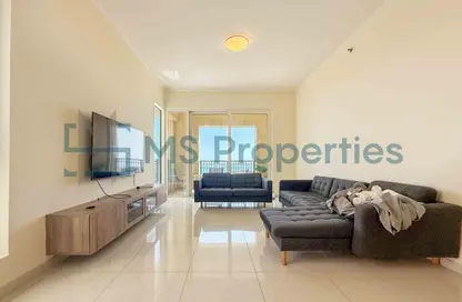 Apartment - 2 Bedrooms - 3 Bathrooms for rent in Viva East - Viva Bahriyah - The Pearl Island - Doha