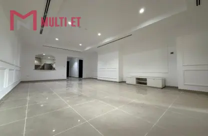 Apartment - 1 Bedroom - 2 Bathrooms for rent in East Porto Drive - Porto Arabia - The Pearl Island - Doha