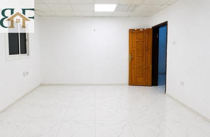 Apartment - Studio - 1 Bathroom for rent in Muntazah 7 - Al Muntazah - Doha Apartment - Studio - 1 Bathroom for rent in Muntazah 7 - Al Muntazah - Doha