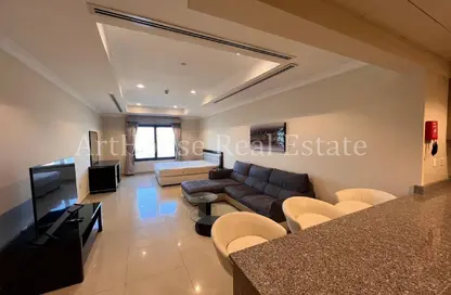Apartment - Studio - 1 Bathroom for rent in Porto Arabia - The Pearl Island - Doha