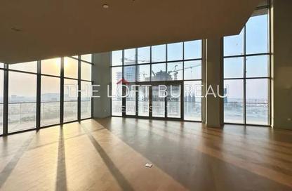 Apartment - 3 Bedrooms - 4 Bathrooms for sale in Seef Lusail Tower 1 - Seef Lusail - Lusail City - Lusail