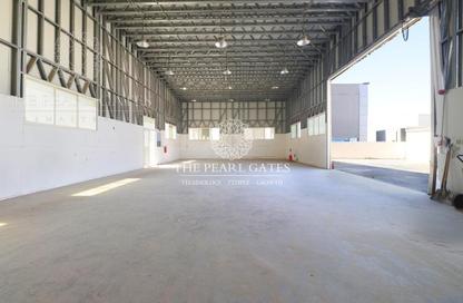 Warehouse - Studio - 7+ Bathrooms for rent in East Industrial Street - Birkat Al Awamer - Al Wakra