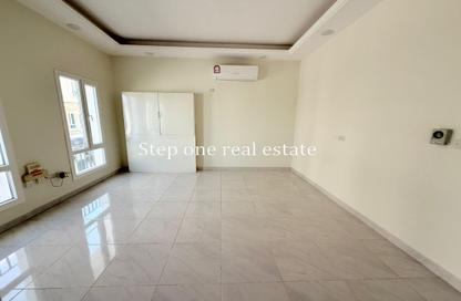 Villa - 5 Bedrooms - 5 Bathrooms for rent in Al Ebb - Al Kheesa - Umm Salal Mohammed