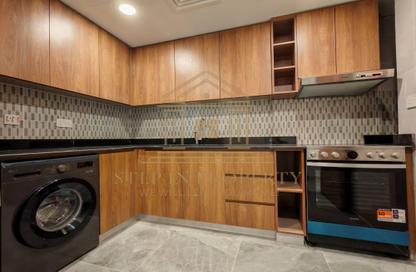 Apartment - 2 Bedrooms - 3 Bathrooms for rent in Al Morouj Inn Hotel - Corniche Road - Corniche Road - Doha