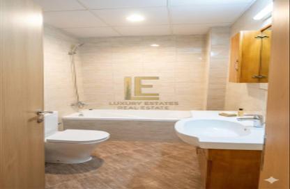 Apartment - 1 Bedroom - 2 Bathrooms for rent in Fox Hills - Fox Hills - Lusail