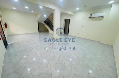 Villa - 5 - 4 for rent in Al Gharrafa - Al Gharrafa - Doha
