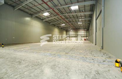 Warehouse - Studio - 2 for rent in Umm Salal Mahammad - Umm Salal City - Doha