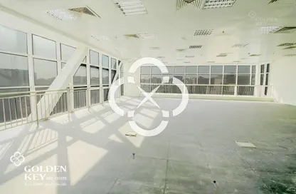 Office Space - Studio - 2 Bathrooms for rent in Hiteen Street - Al Muntazah - Doha