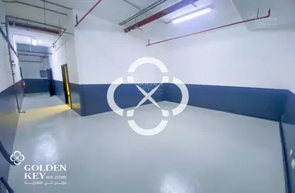 Warehouse - Studio for rent in Al Bida'a Tower - Corniche Road - Corniche Road - Doha