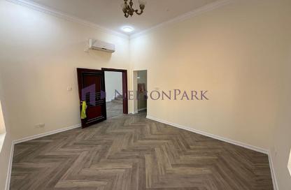 Villa - 6 - 6 for rent in West Bay Lagoon - West Bay Lagoon - Doha
