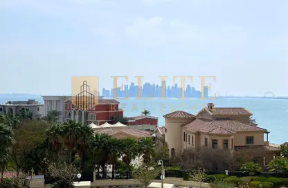 Apartment - 2 Bedrooms - 3 Bathrooms for sale in Viva West - Viva Bahriyah - The Pearl Island - Doha