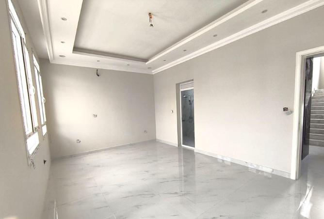 1016094 - Property Image 2