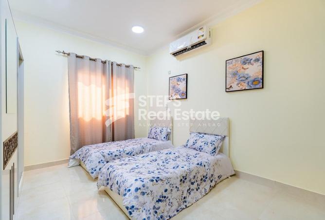 1004710 - Property Image 3