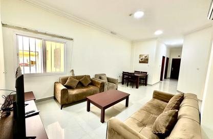 Apartment - 2 Bedrooms - 2 Bathrooms for rent in Bin Omran 28 - Fereej Bin Omran - Doha