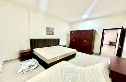 Apartment - 2 Bedrooms - 2 Bathrooms for rent in Bin Omran 28 - Fereej Bin Omran - Doha