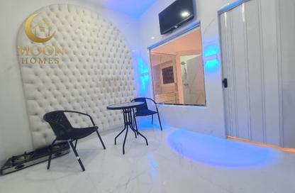 Apartment - Studio - 1 Bathroom for rent in Umm Ghwailina Comm - Umm Ghuwalina - Umm Ghuwailina - Doha