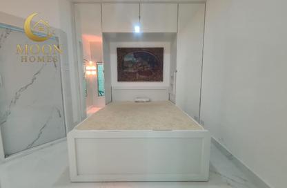 Apartment - Studio - 1 Bathroom for rent in Umm Ghwailina Comm - Umm Ghuwalina - Umm Ghuwailina - Doha