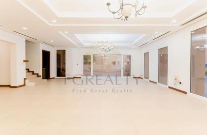 Compound - 4 Bedrooms - 5 Bathrooms for rent in West Bay Tower - West Bay - West Bay - Doha