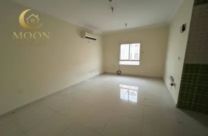 شقة - غرفة نوم - 1 حمام للايجار في ام غويلينا - أم غويلينا - الدوحة