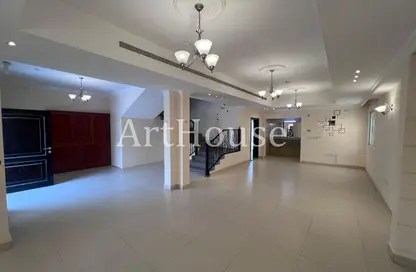 Compound - 3 Bedrooms - 3 Bathrooms for rent in Al Hanaa Street - Al Gharrafa - Doha