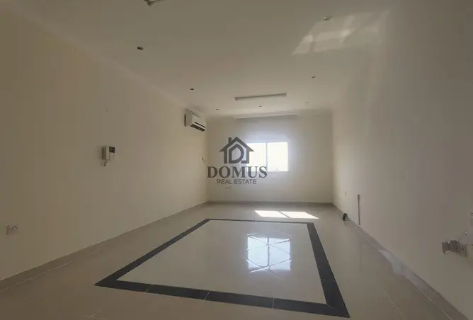 63312317 - Property Image 2