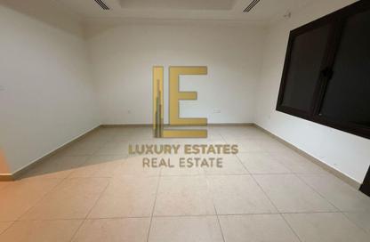 Apartment - 1 Bedroom - 2 Bathrooms for rent in East Porto Drive - Porto Arabia - The Pearl Island - Doha Apartment - 1 Bedroom - 2 Bathrooms for rent in East Porto Drive - Porto Arabia - The Pearl Island - Doha