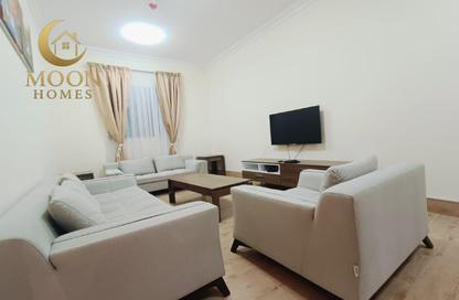 Apartment - 2 - 2 for rent in Umm Ghwailina Comm - Umm Ghuwalina - Umm Ghuwailina - Doha