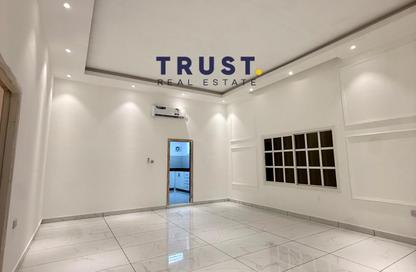 Apartment - 1 Bedroom - 1 Bathroom for rent in Al Maamoura - Al Maamoura - Doha