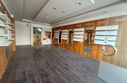 محل تجاري - استوديو - 1 حمام للايجار في شارع عمار بن ياسر - العزيزية - الدوحة