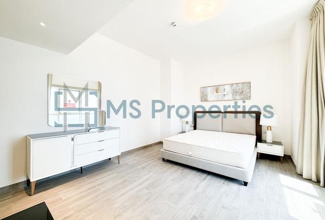 987160 - Property Image 3