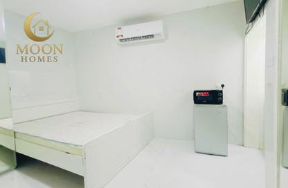 Apartment - Studio - 1 for rent in Umm Ghwailina Comm - Umm Ghuwalina - Umm Ghuwailina - Doha