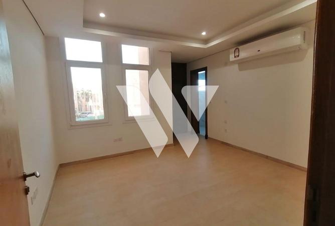 53144206 - Property Image 3