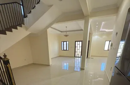 فيلا - 5 غرف نوم - 6 حمامات للايجار في الذخيرة - الذخيرة - الخور