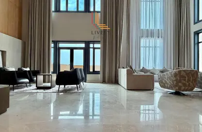 تاون هاوس - 5 غرف نوم - 7 حمامات للايجار في طريق بورتو الشرقي - بورتو أرابيا - جزيرة اللؤلؤة - الدوحة