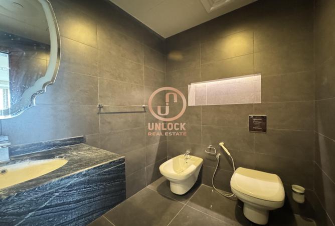 60225342 - Property Image 3